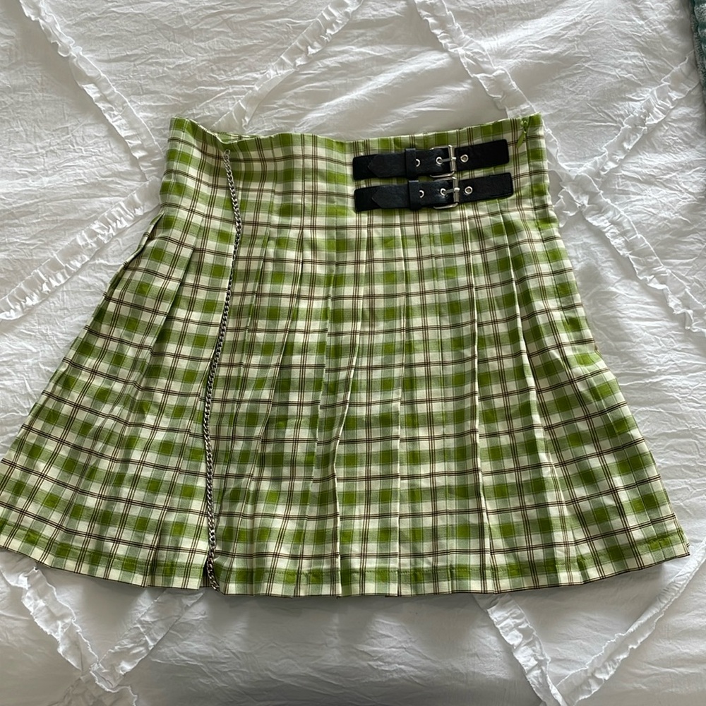 Akira plaid skirt with chain